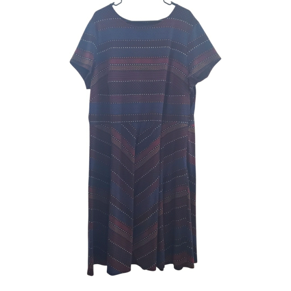 Signature by Sangria Navy and Burgundy Midi Dress